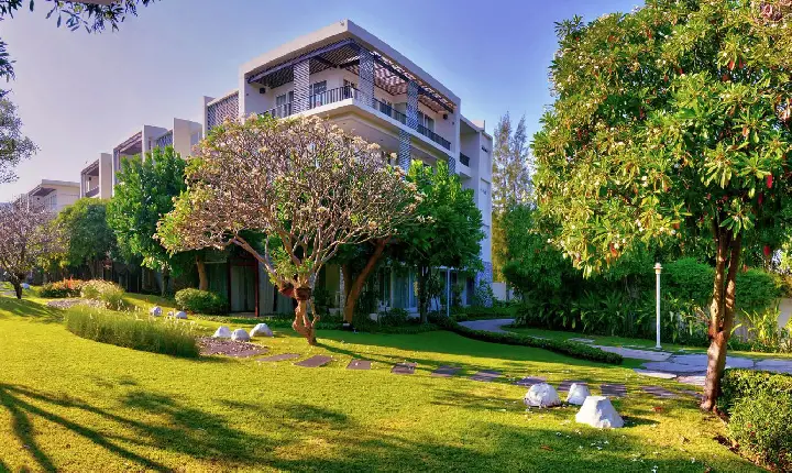 Casa nova de alvenaria e mobiliada