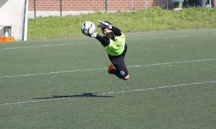 Diego Alves se reapresenta sem dores e não é problema para o Flamengo contra o Atlético-GO